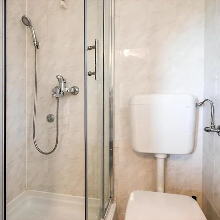 3 Bedroom Front In