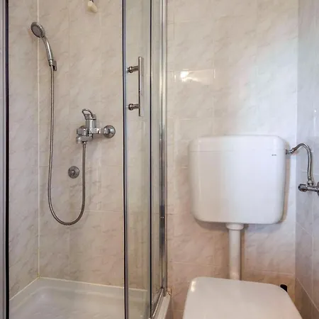 Διαμέρισμα Beautiful In With Wifi