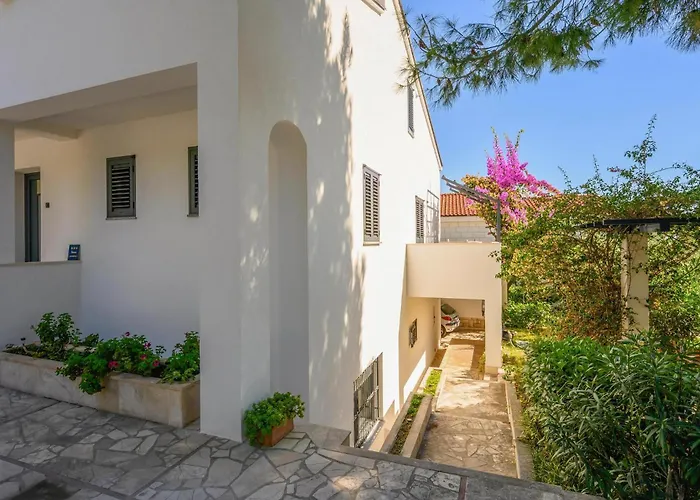 Beautiful In With Wifi Daire *